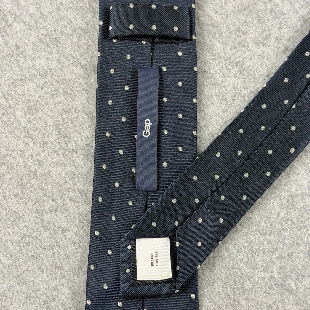 Gap Navy Blue White Polka Dot 100% Silk Skinny Tie Mens 61x2.25